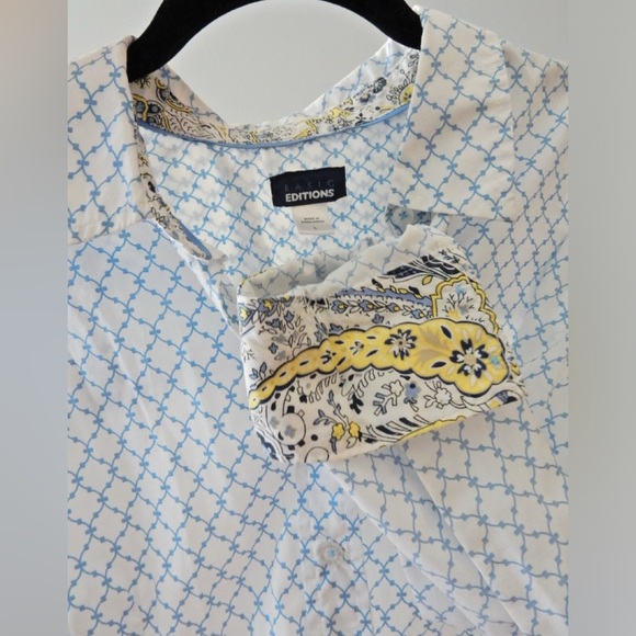 Contrast-Cuff Patterned Button Up Shirt - Picture 2 of 3